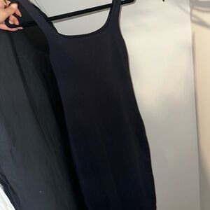 Babaton contour Midnight Black Top